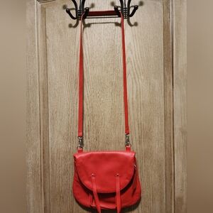 Casa Lopez Vibrant Red Leather Crossbody Bag with Sleek Design